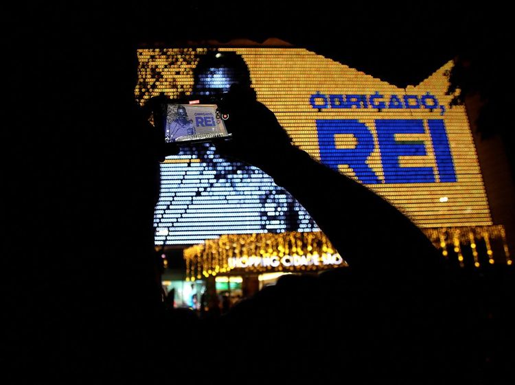Pele Meninggal, Terima kasih, Raja Hiasi Sao Paulo