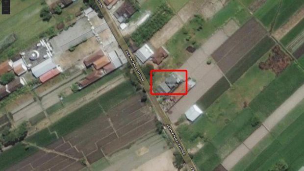 Penampakan area sekitar rumah bertingkat penolak UGR Rp 3,5 miliar di tepi Jalan Klaten-Boyolali, Desa Kahuman, Ngawen, Klaten, pada 2021 atau sebelum masuk proyek tol Jogja-Solo. Diakses detikJateng dari situs Living Atlas pada Jumat (30/12/2022).