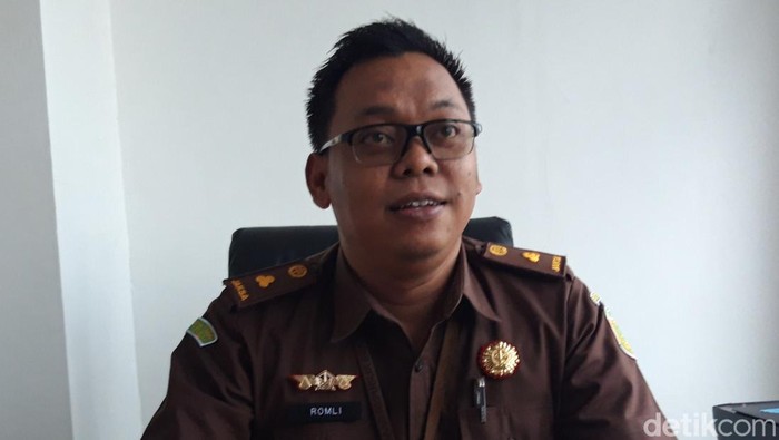 Kasi Pidsus Kejari Boyolali, Romli Mukayatsyah.