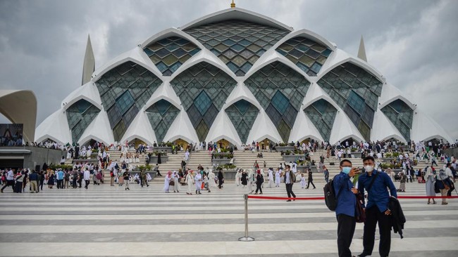 Linimasa Wajah Masjid Al Jabbar Rancangan RK yang Disorot Netizen