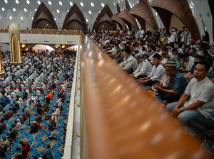 15+ Contoh Khutbah Jumat Singkat Terbaru Berbagai Tema, Lengkap dengan Doa