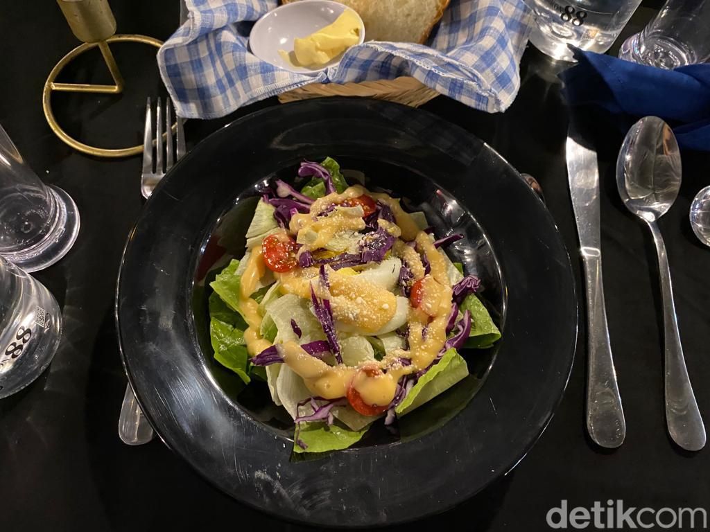 SISILIA Street Dining : Menikmati Sensasi 'Fine Dining' di Tenda Kaki Lima