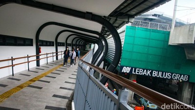 Skywalk Lebak Bulus Sudah Bisa Dilewati Lho, Ini Penampakannya