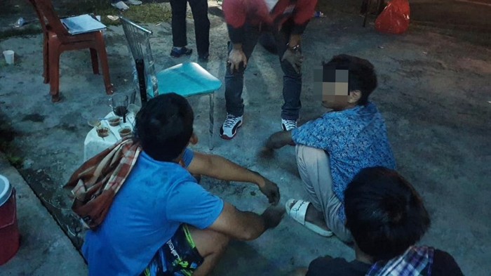 Sopir truk ekspedisi saat di tes urin BNNK Tana Toraja, Jumat (30/12/2022).