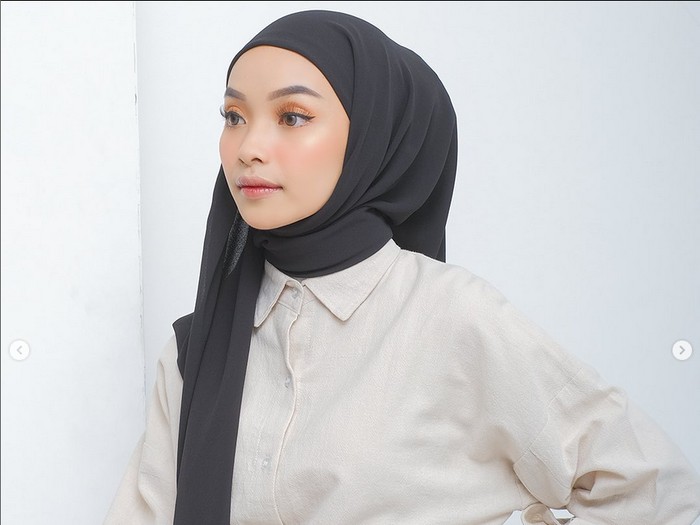 Tutorial hijab yang paling hits di 2022. Tutorial hijab yang paling hits di 2022.