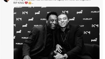 Raja sepak bola telah meninggalkan kita, tetapi warisannya tidak akan pernah terlupakan. RIP KING tulis Kylian Mbappe di Twitter .Foto: screenshot/detikINET