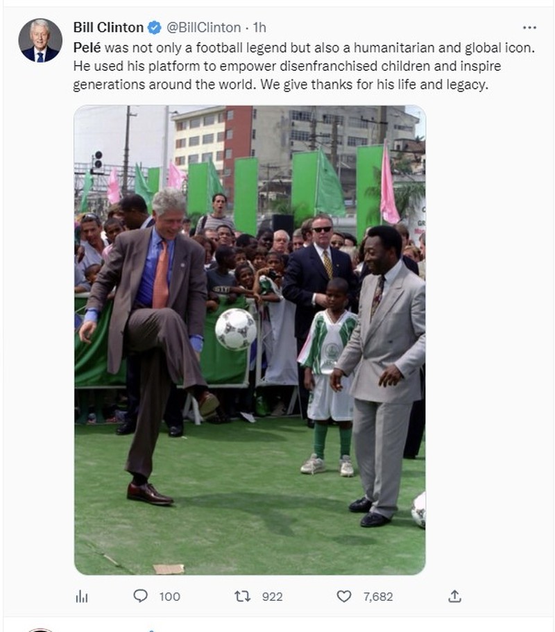 Ungakapan Duka untuk Pele di Medsos