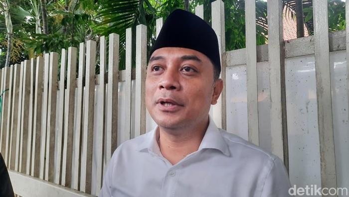 wai kota surabaya eri cahyadi