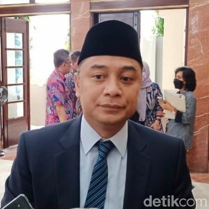 Wali Kota Surabaya Eri Cahyadi