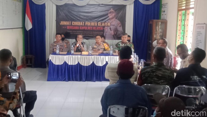 Warga Desa Tlobong, Kecamatan Delanggu, Klaten, mengadukan balap liar ke polisi, Jumat (30/12/2022).