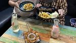 10 Momen Romantis Aldila Jelita dan Indra Bekti Saat Kulineran