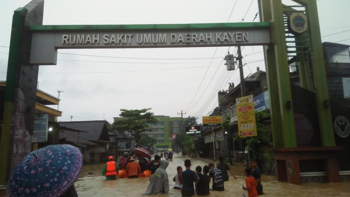 Kondisi banjir di wilayah Desa Kayen, Kecamatan Kayen, Sabtu (31/12/2022).