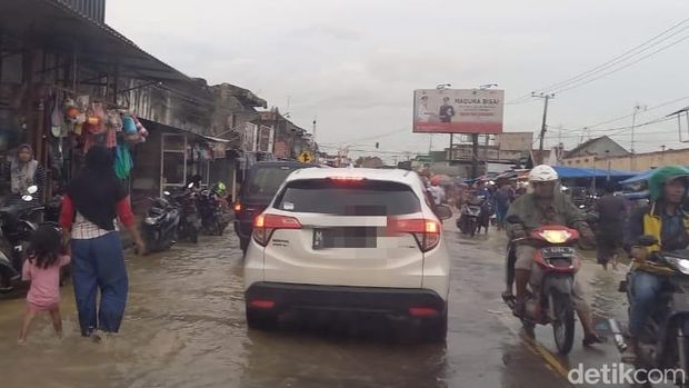 Banjir menjelang pergantian tahun di Blega, Bangkalan