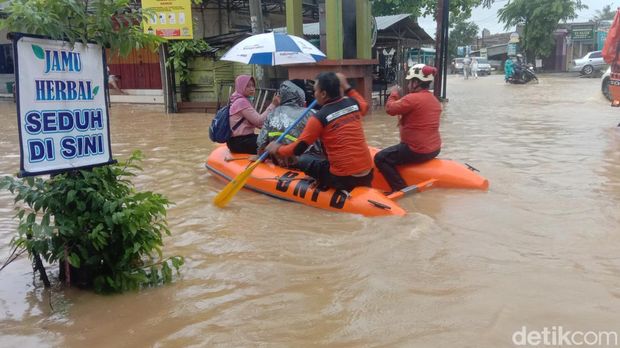 Kondisi banjir di Desa Kayen Kecamatan Kayen, Pati, Sabtu ( 31/12/2022).