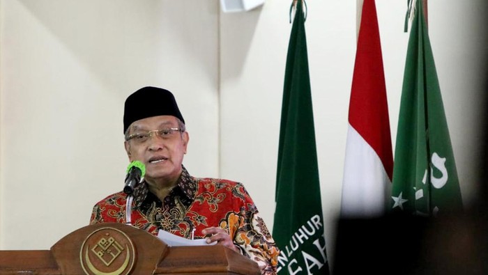 Sebagai bukti Cinta Tanah Air dan Kesetiaan terhadap Bangsa dan Negara Indonesia, LPOI (Lembaga Persahabatan Ormas Islam) menyampaikan refleksi akhir tahun.