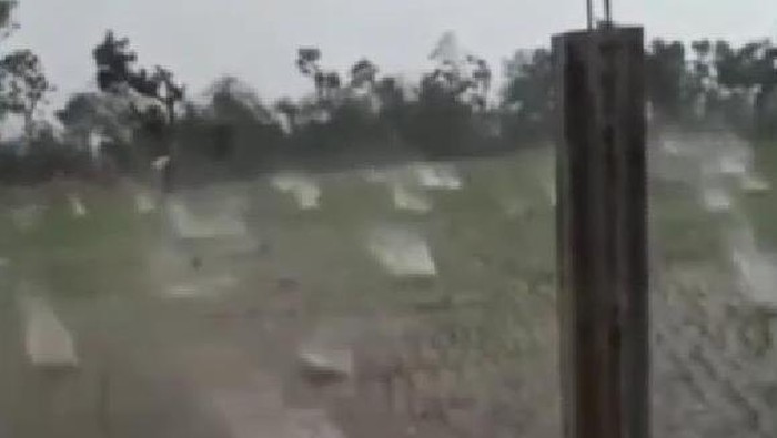 Fenomena hujan es batu di Jeneponto, Sulsel.