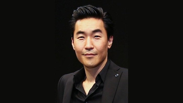 Hubert H. Lee - EVP dan Kepala Tim Desain Mobile eXperience (MX)