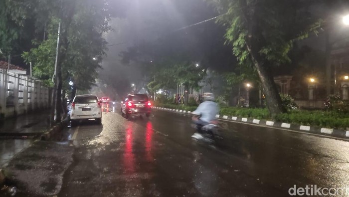 Hujan di Makassar