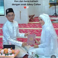 Tak ada yang bisa menduga akan datangnya jodoh. Seperti yang dialami oleh wanita ini yang bertemu dengan pasangan hidupnya ketika sedang mencari kerja di pom bensin Caltex. Foto: Dok. TikTok @nriins_.