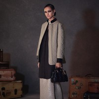 Koleksi terbaru Dior Pre-Fall 2023 karya Maria Grazia Chiuri yang terinspirasi kebudayaan India.  Foto: Dok. Christian Dior.