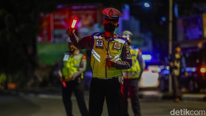 Lalin TMII Lalin TMII jelang pergantian tahun