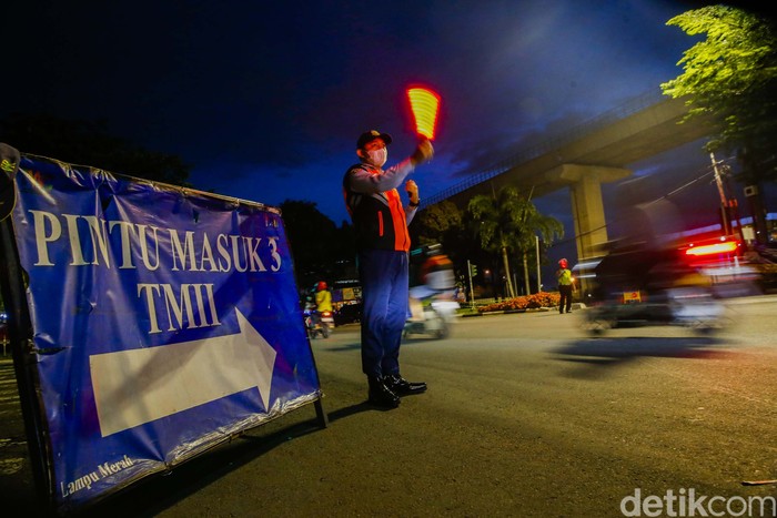 Lalin TMII jelang pergantian tahun