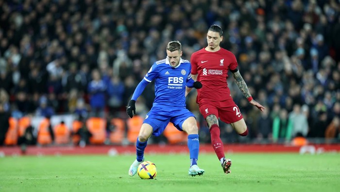 LIVERPOOL, ENGLAND - DECEMBER 30: Jamie Vardy of Leicester City in action with Darwin Núñez of Liverpool during the Premier League match between Liverpool FC and Leicester City at Anfield on December 30, 2022 in Liverpool, United Kingdom. (Photo by Plumb Images/Leicester City FC via Getty Images)