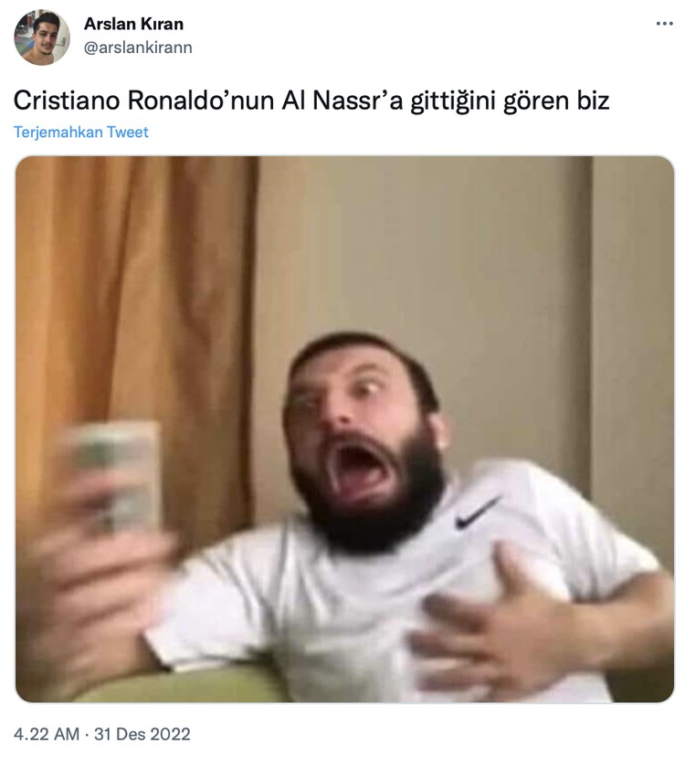 Meme Cristiano Ronaldo gabung ke klub sepak bola Arab Saudi, Al Nassr.