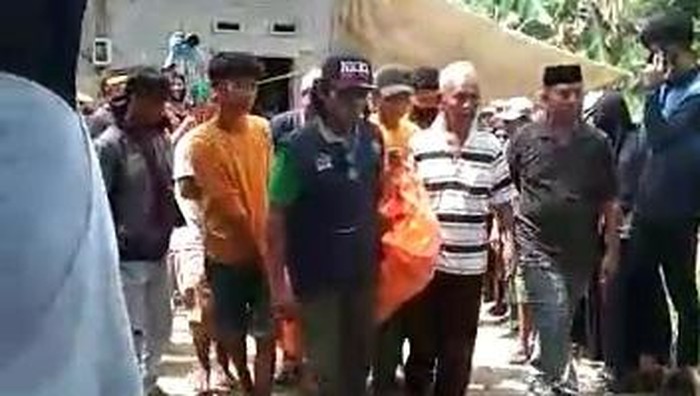 Polisi memastikan wanita berinisial IS (22) di Pasangkayu, Sulawesi Barat (Sulbar) yang ditemukan tewas dalam keadaan setengah bugil di rumahnya merupakan korban pembunuhan.