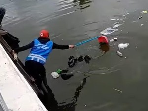 Sampah Sempat Kotori Masjid Al Jabbar, Ridwan Kamil: Jangan Diulangi!