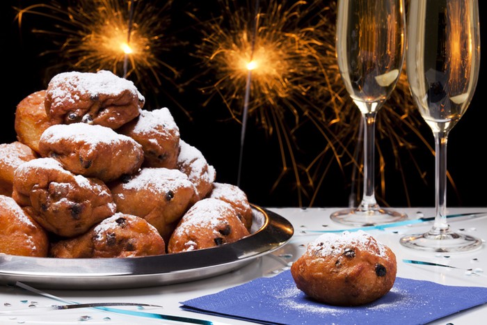 Selain Pesta BBQ, Ini 5 Tradisi Makan Saat Tahun Baru di Negara Lain