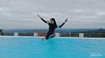 Cobain Deh Segarnya Kolam Renang di Ketinggian 500 Mdpl Purwakarta Ini