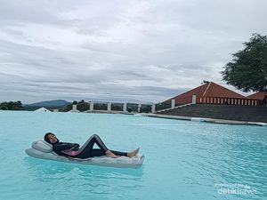 Cobain Deh Segarnya Kolam Renang di Ketinggian 500 Mdpl Purwakarta Ini