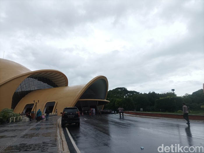Suasana TMII Jelang Perayaan Tahun Baru, Sabtu (31/12/2022)