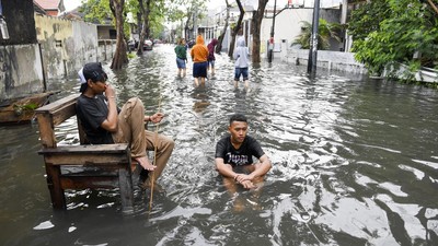 Banjir Rendam Jakarta Utara Siang Tadi