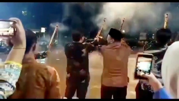 Detik-detik Kembang Api Meledak di Tangan Wabup Kaur
