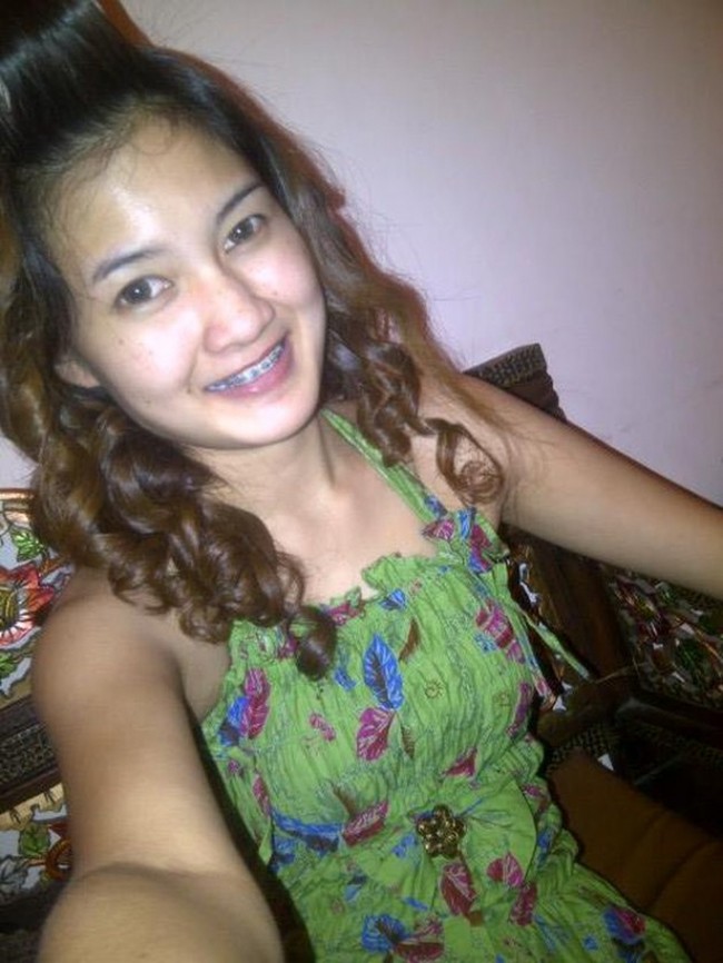 Kalau yang satu ini adalah potret Nella Kharisma sebelum terkenal sebagai penyanyi dangdut koplo tanah air. Berbeda dengan sekarang, Nella dulu tetlihat memiliki rambut yang keriting. Foto: Instagram/@nellakharisma