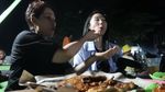 Seru! Ini 10 Momen YouTuber Hari Jisun Kulineran di Karimun Jawa