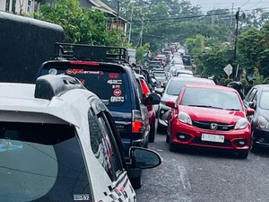 Awal Tahun Baru, Jalur Wisata Pacet Mojokerto Macet hingga 2 Km