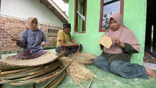 Jembatan bambu pada zaman Karesidenan Priangan.