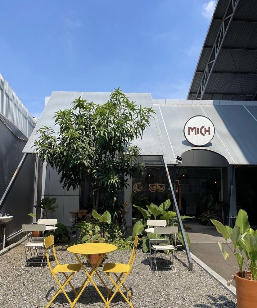 Kafe dekat MRT Haji Nawi