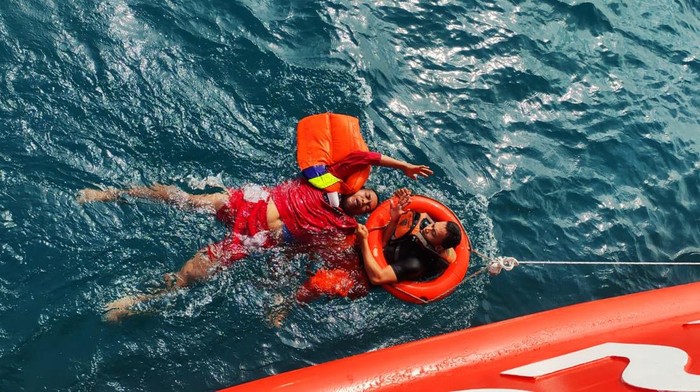 Korban kapal tenggelam di Perairan Sorong, Papua Barat Daya.