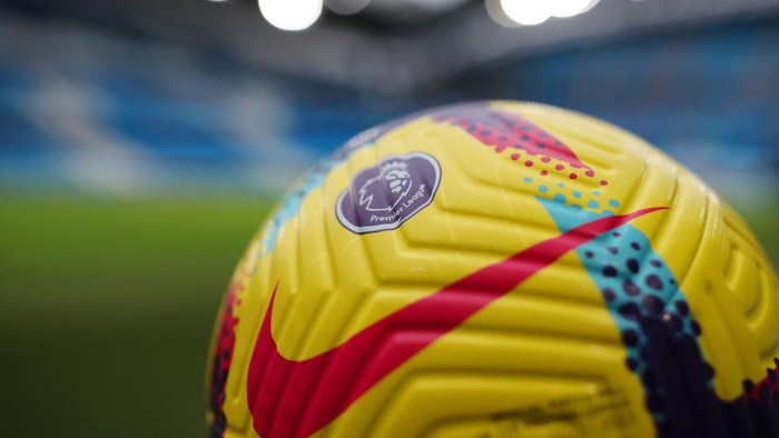 MANCHESTER, ENGLAND - DECEMBER 31: A detailed view of the Nike Flight Hi-Vis Premier League match ball prior to the Premier League match between Manchester City and Everton FC at Etihad Stadium on December 31, 2022 in Manchester, England. (Photo by Jan Kruger/Getty Images)