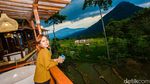 Bukan di Bali, Ini Tempat Wisata Sentul yang Mirip Pulau Dewata