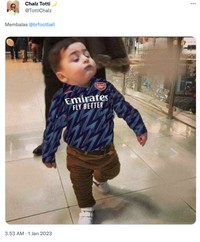 Meme Arsenal di puncak klasemen Liga Inggris.