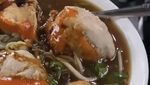 Momen Seru Indy Barends Saat Minum Jus hingga Jajan Bakso