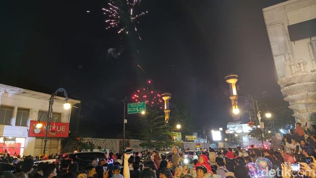 Perayaan Tahun Baru 2023 di Kota Bandung