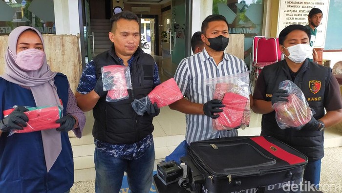 Peredaran sekoper uang palsu senilai Rp 500 juta di Banyuwangi digagalkan
