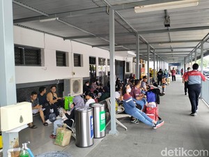 Dampak Semarang Banjir, 5 KA Terlambat Tiba di Stasiun Blitar