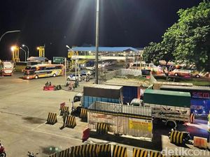 Setelah 6 Jam Ditutup, Penyeberangan Bakauheni-Merak Kembali Dibuka